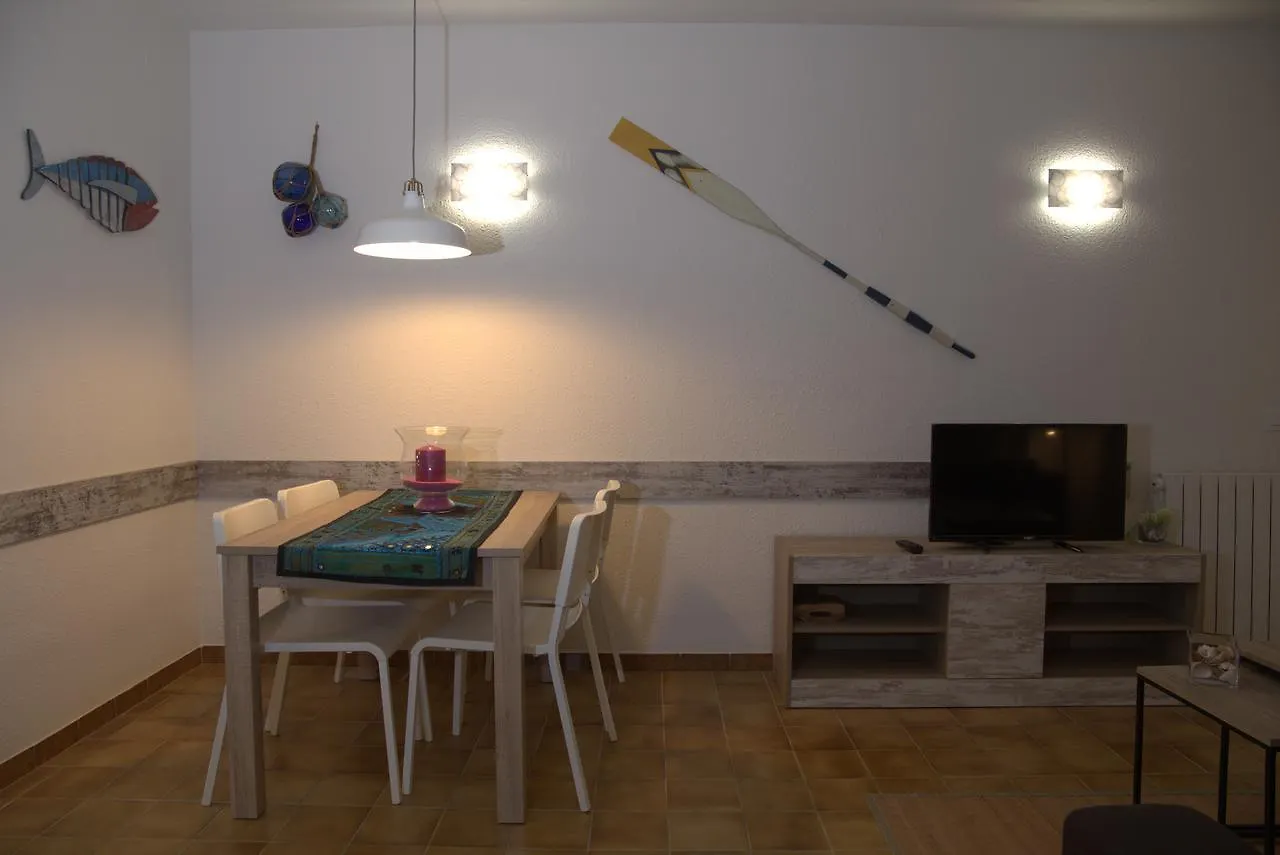 Апартаменты Piso Con Encanto Сан-Фелиу-де-Гишольс