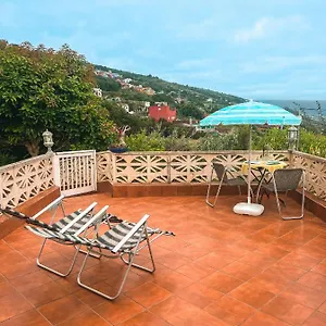 With Huge Deck Nestled In Marvelous Gardens - Nidos Appartement La Orotava